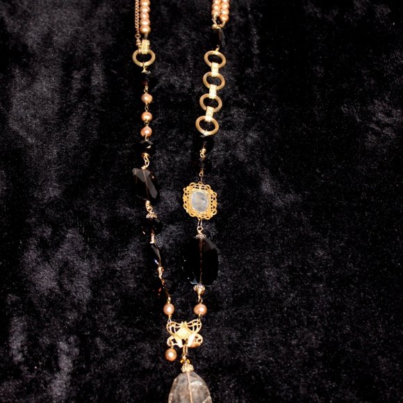 Carla Fox gold tone link statement necklace with gold tone and lucite look beads - Picture 8 of 14